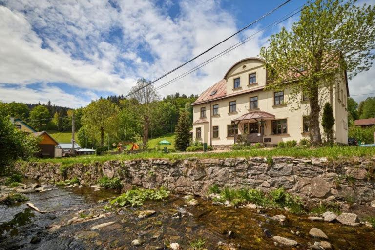 Hotel Bouda Morava Dolni Dvur Zewnętrze zdjęcie